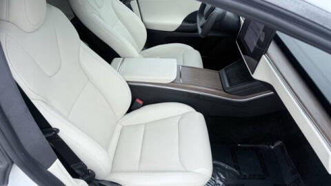 2023 Tesla Model X Standard Range