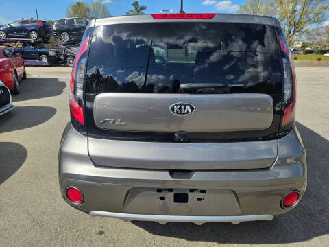 2018 Kia Soul +