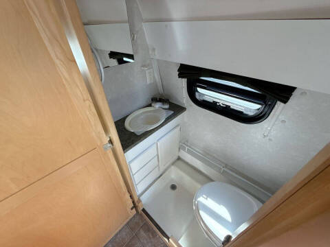 2005 Ford E-Series E-350 SD