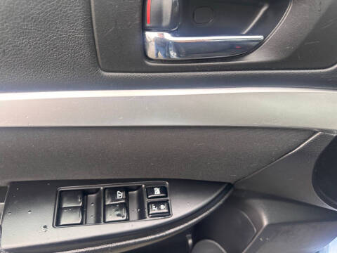 2010 Subaru Outback 2.5i