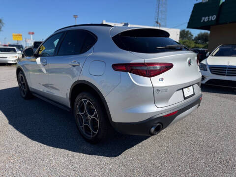 2018 Alfa Romeo Stelvio Sport