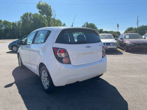2012 Chevrolet Sonic LS