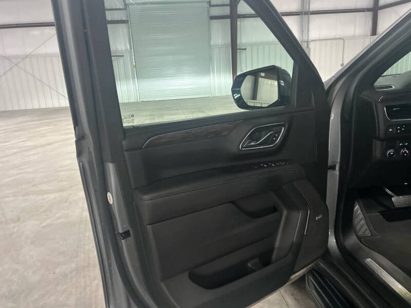 2022 Chevrolet Suburban LT