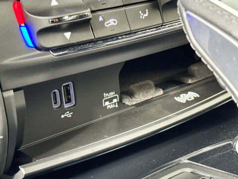 2023 Maserati Quattroporte Modena Q4