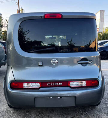 2011 Nissan cube 1.8