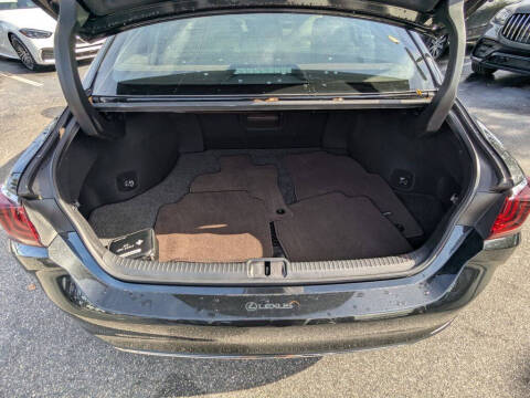 2021 Lexus ES 300h Ultra Luxury