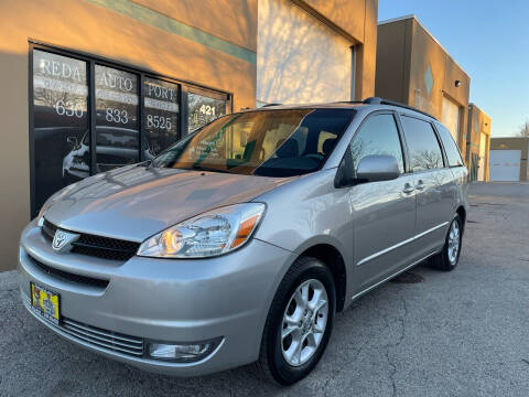 2005 Toyota Sienna for sale at REDA AUTO PORT INC in Villa Park IL