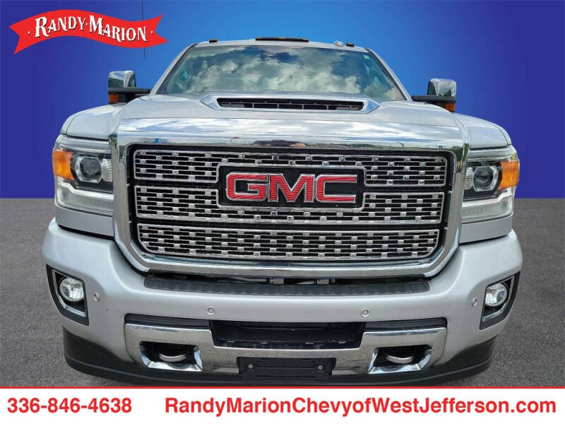 Used 2019 GMC Sierra 3500 Denali HD Denali with VIN 1GT42WEYXKF268146 for sale in West Jefferson, NC