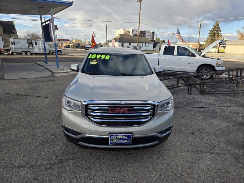 2017 GMC Acadia SLE-2