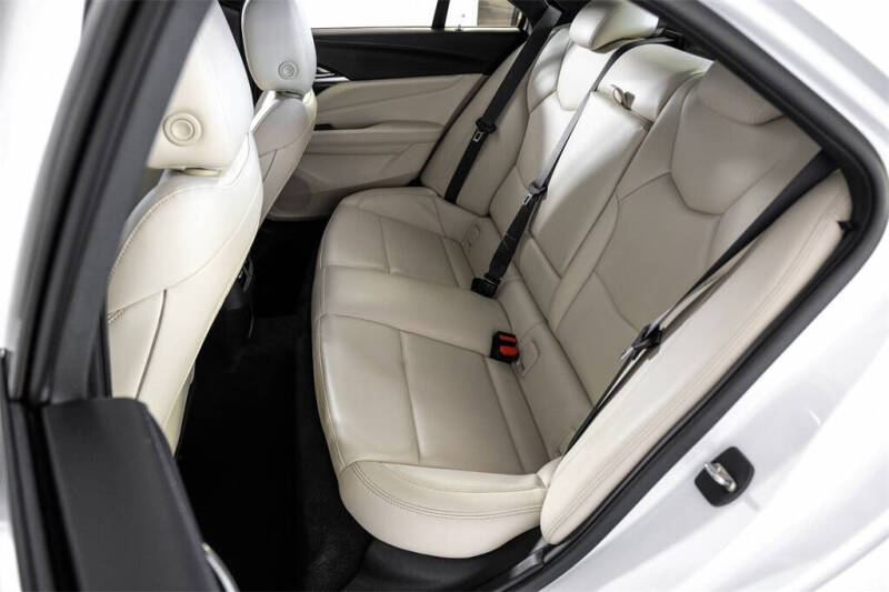 2021 Cadillac CT4 Luxury