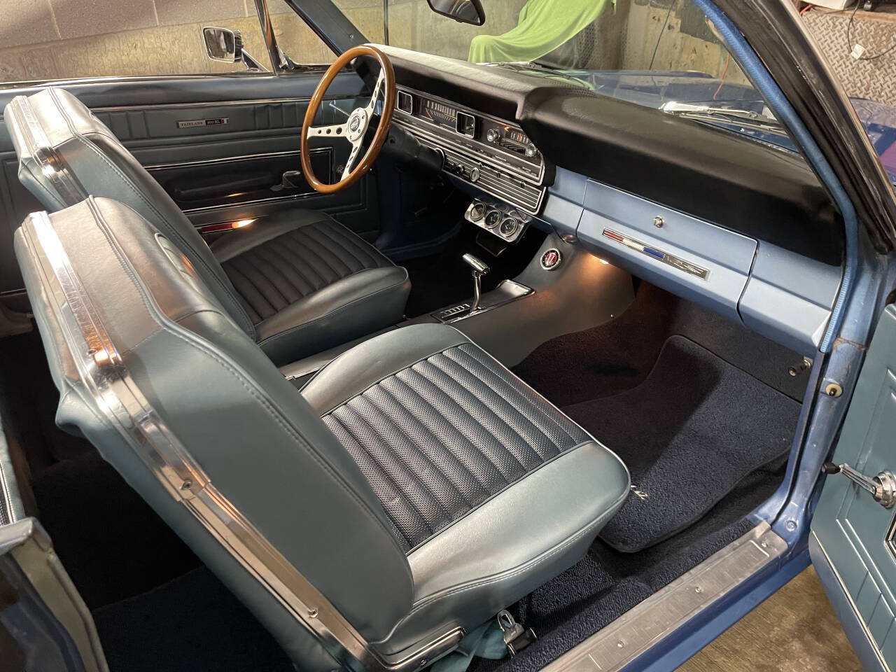 1967 Ford Fairlane 32