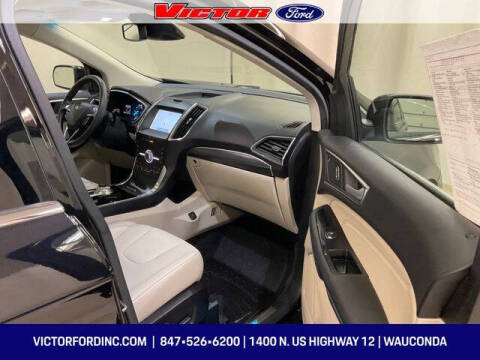 2020 Ford Edge Titanium