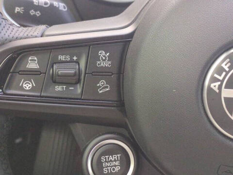 2025 Alfa Romeo Stelvio