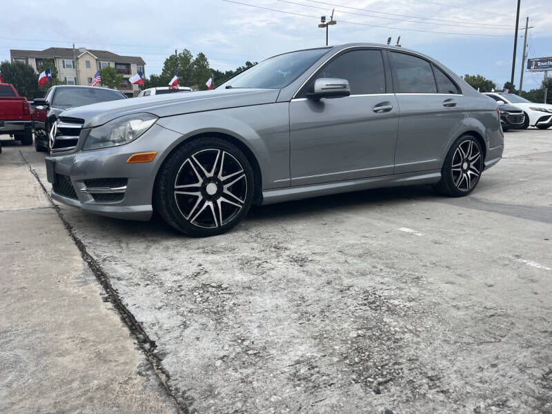 2014 Mercedes-Benz C-Class C250 Luxury's photo