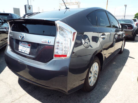 2014 Toyota Prius Plug-in Hybrid Advanced