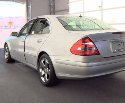 2005 Mercedes-Benz E-Class E 320