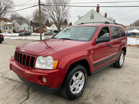 2005 Jeep Grand Cherokee for sale at METRO CITY AUTO GROUP LLC in Lincoln Park MI