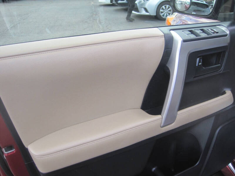 2013 Toyota 4Runner SR5