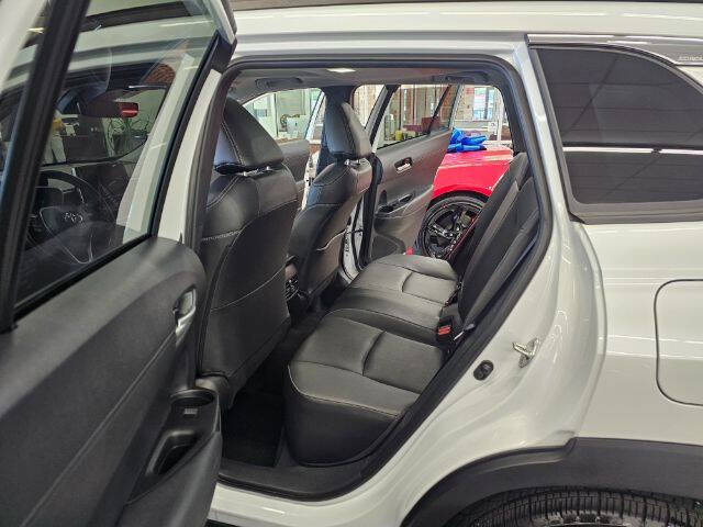 2023 Toyota Corolla Cross XLE