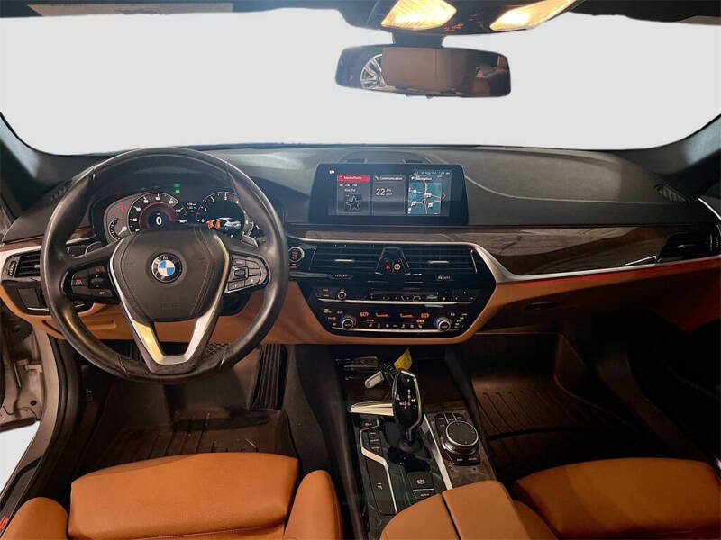 2019 BMW 5 Series 540i