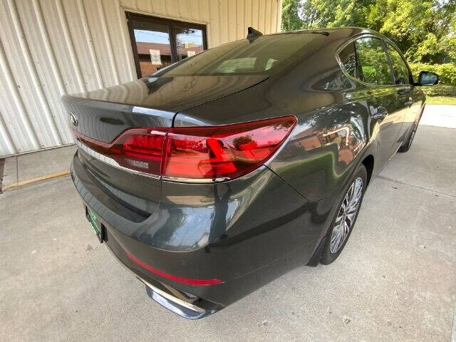 2020 Kia Cadenza Technology