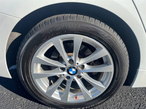 2017 BMW 3 Series 320i