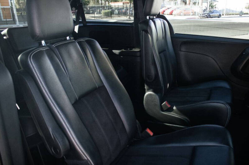 2020 Dodge Grand Caravan SXT