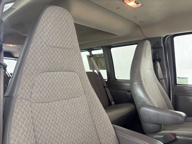 2024 Chevrolet Express LT 3500