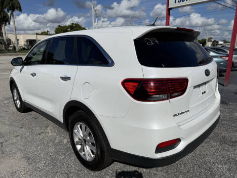 2020 Kia Sorento LX V6