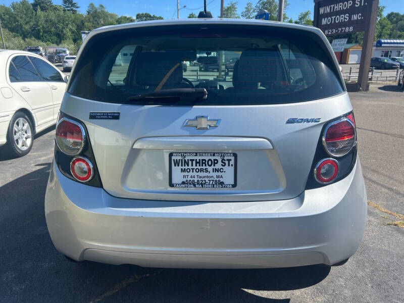 2015 Chevrolet Sonic LS Manual