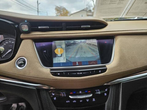 2017 Cadillac XT5 Platinum