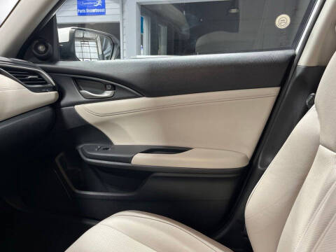 2019 Honda Insight Touring