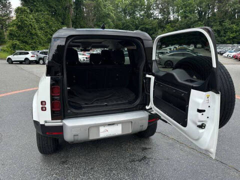 2022 Land Rover Defender 110 S