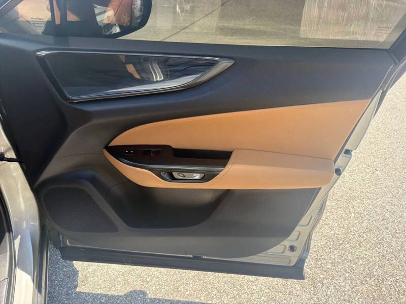2024 Lexus NX 250 Premium