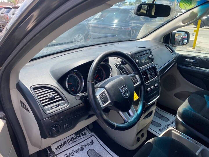 2015 Dodge Grand Caravan SE