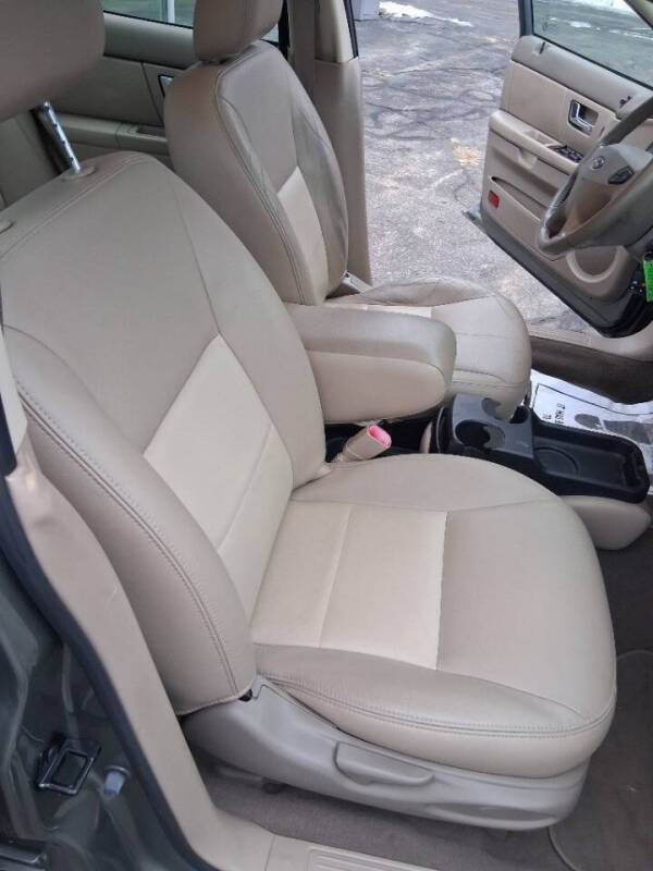 2003 Ford Taurus SEL Deluxe