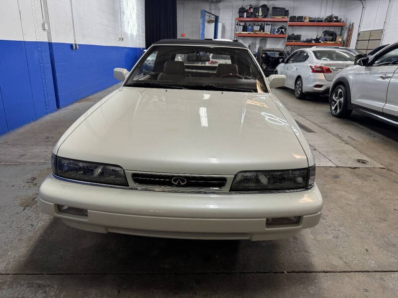 1992 Infiniti M30
