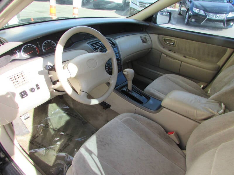 2001 Toyota Avalon XLS photo 12