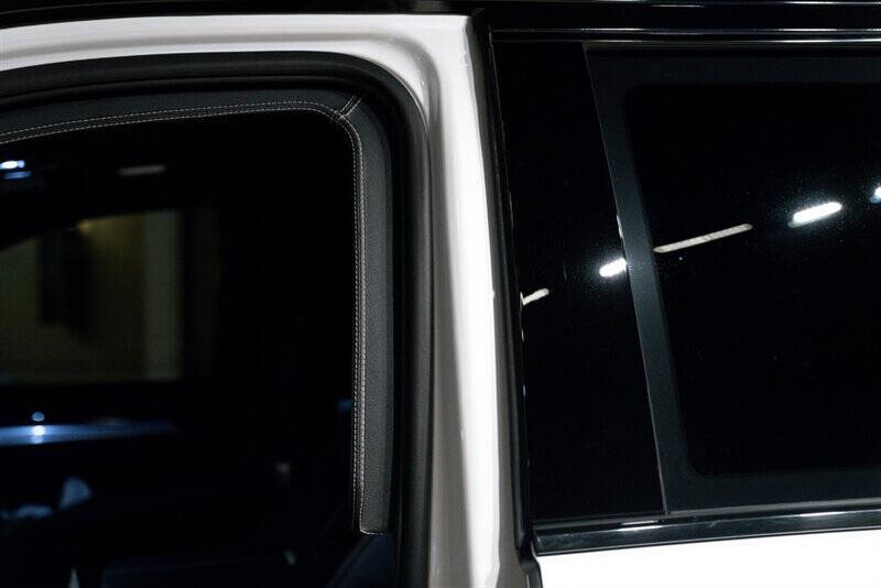 2025 Cadillac Escalade-V ESV