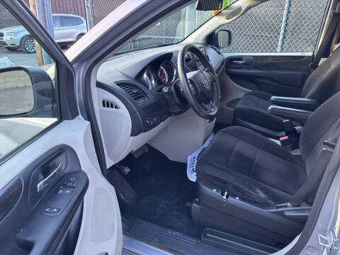 2013 Dodge Grand Caravan American Value Package