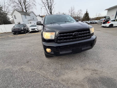 2013 Toyota Sequoia SR5