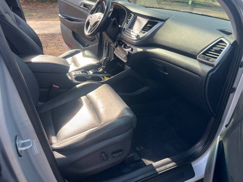 2017 Hyundai Tucson SE Plus