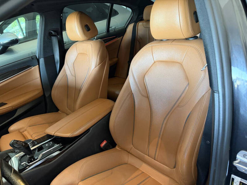 2017 BMW 5 Series 530i