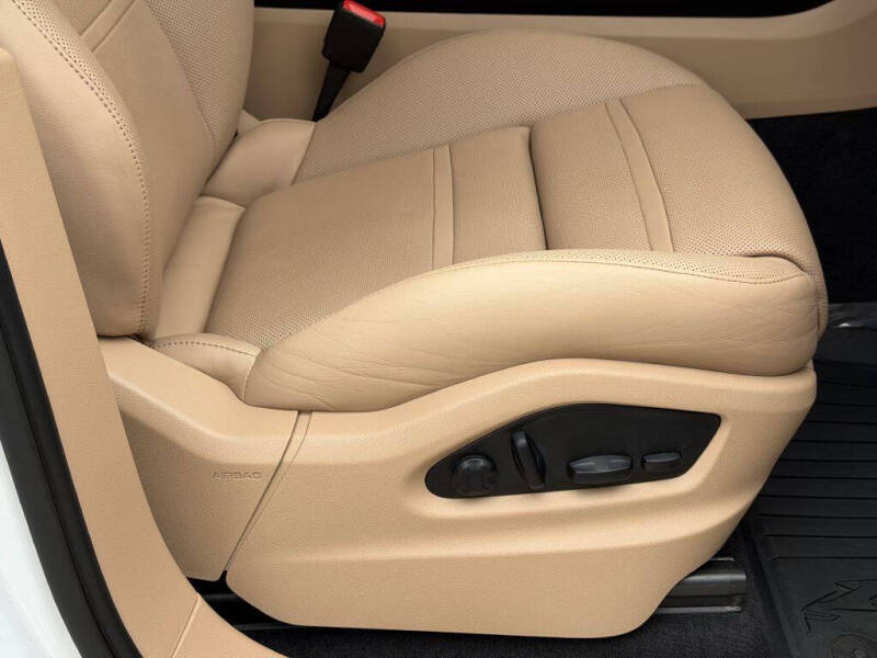 2022 Porsche Cayenne Turbo