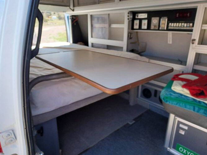1995 Ford E-350