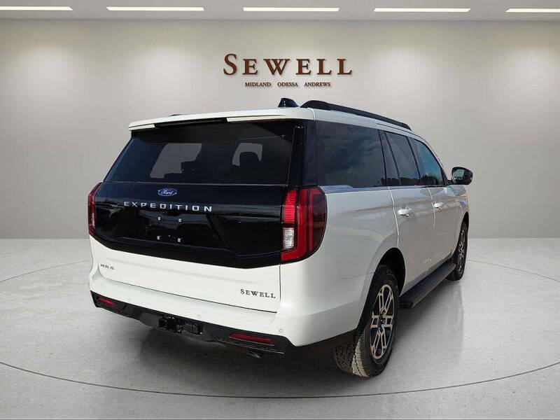 2026 Ford Expedition Active
