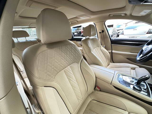 2017 BMW 7 Series 740i