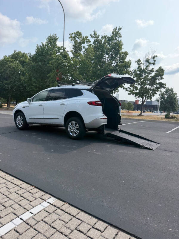 2020 Buick Enclave Essence