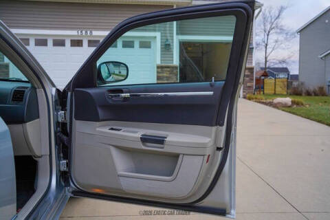 2006 Chrysler 300 SRT-8