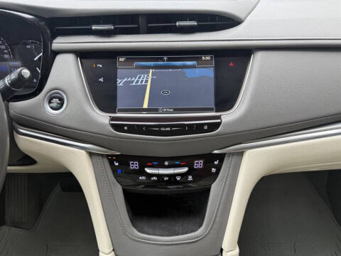 2017 Cadillac XT5 Premium Luxury